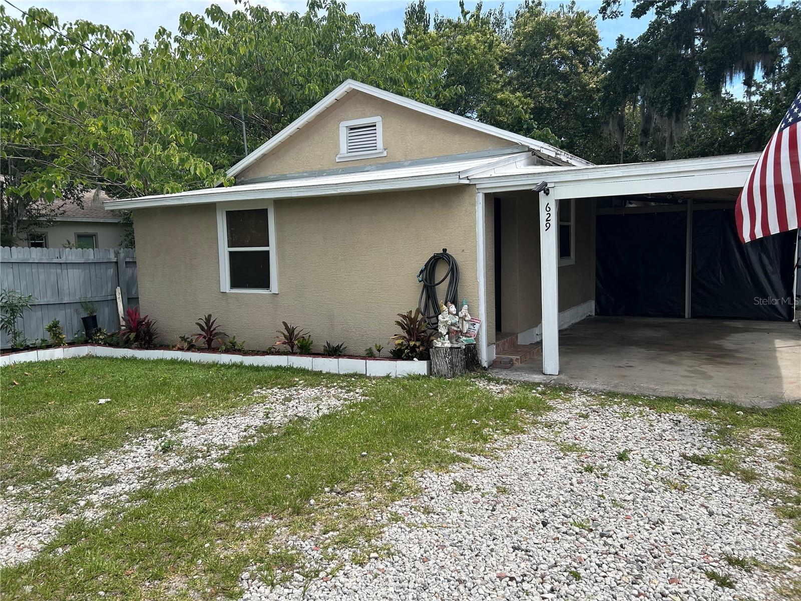629 Holmes Ave Property Photo 3