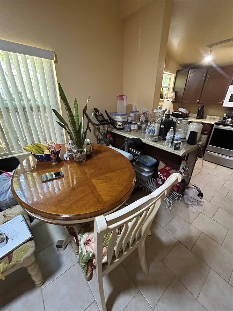 629 Holmes Ave Property Photo 11