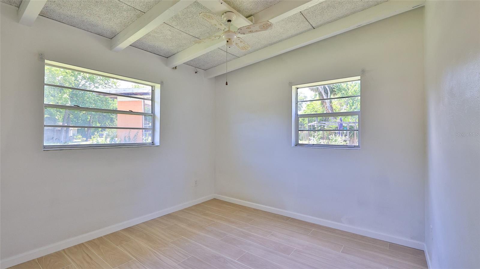 536 Dorothy Ave Property Photo 12