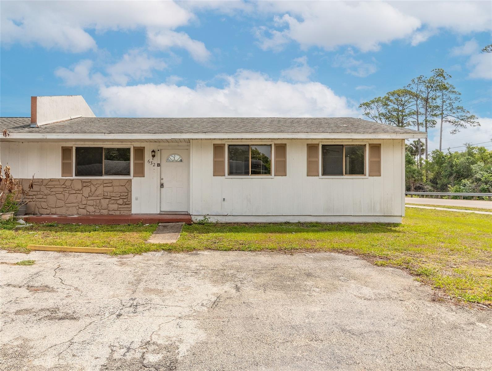 632 LPGA BLVD #B
