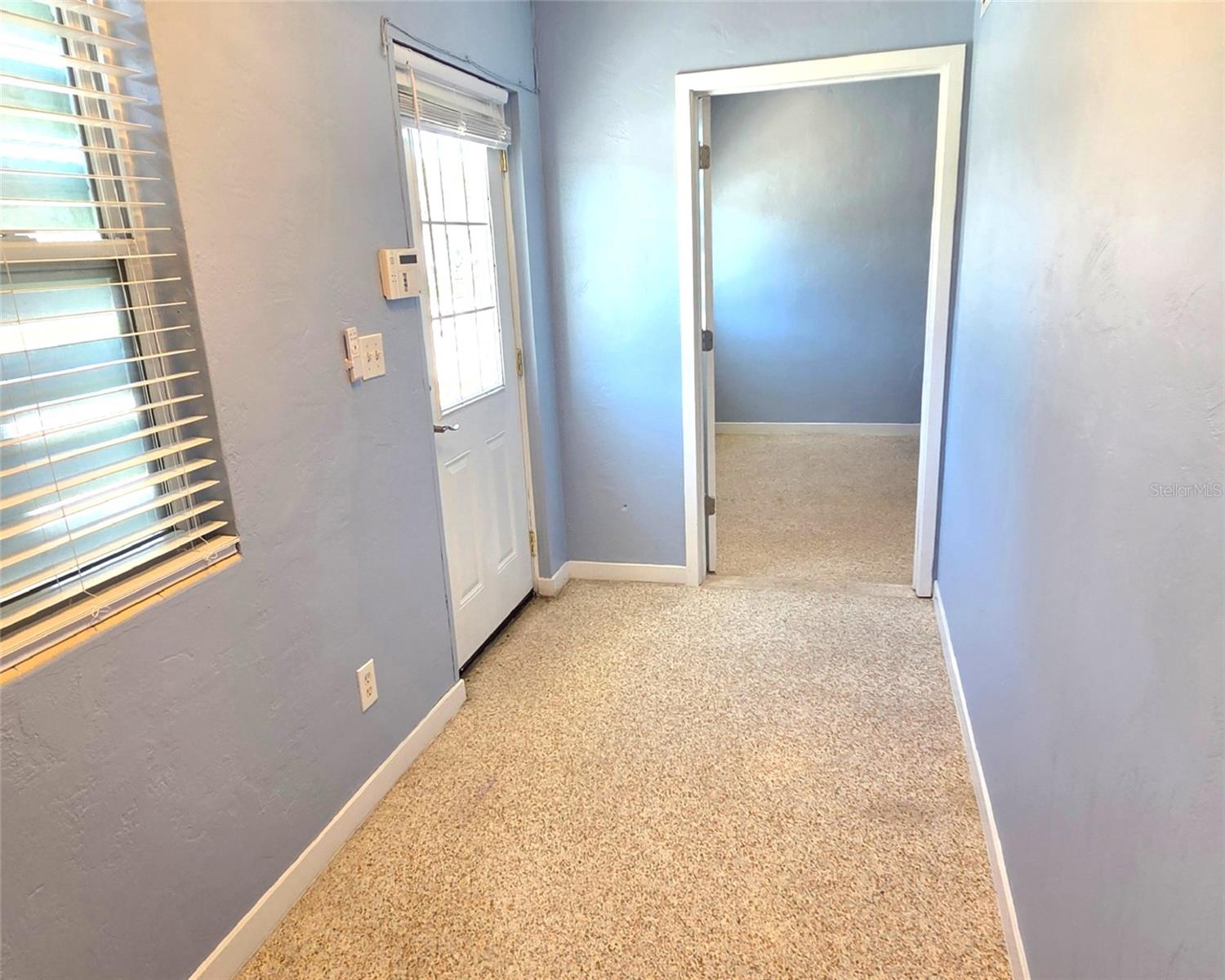921 Ridgewood Ave #a Property Photo 3