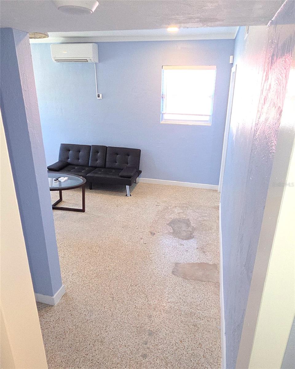 921 Ridgewood Ave #a Property Photo 5