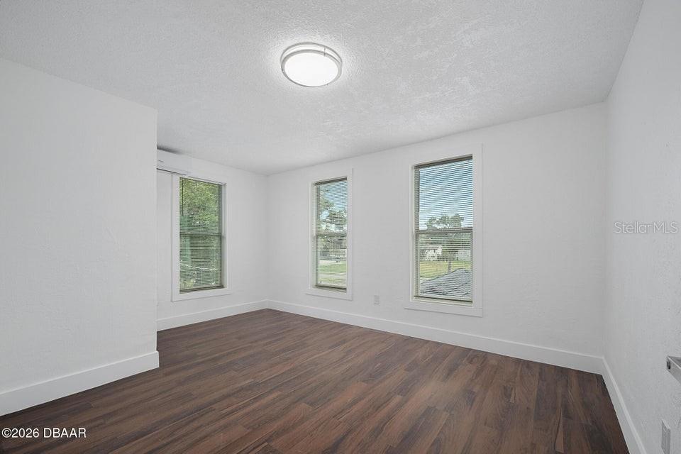 934 S Ridgewood Ave Property Photo 38