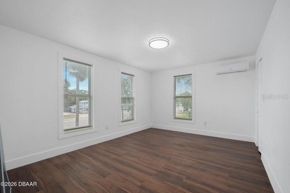 934 S Ridgewood Ave Property Photo 39