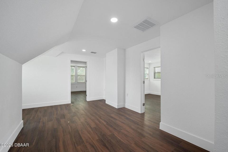 934 S Ridgewood Ave Property Photo 43