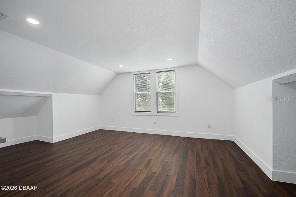 934 S Ridgewood Ave Property Photo 47