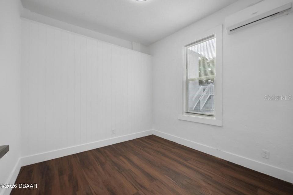 934 S Ridgewood Ave Property Photo 49