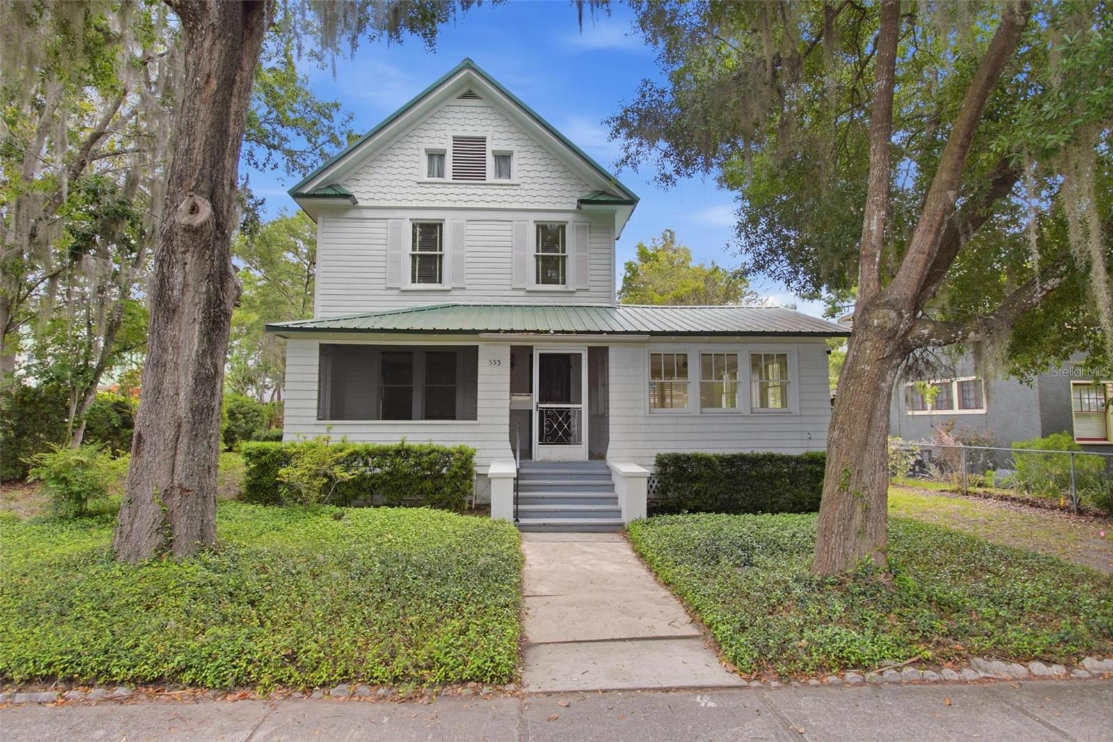 533 N SANS SOUCI AVE