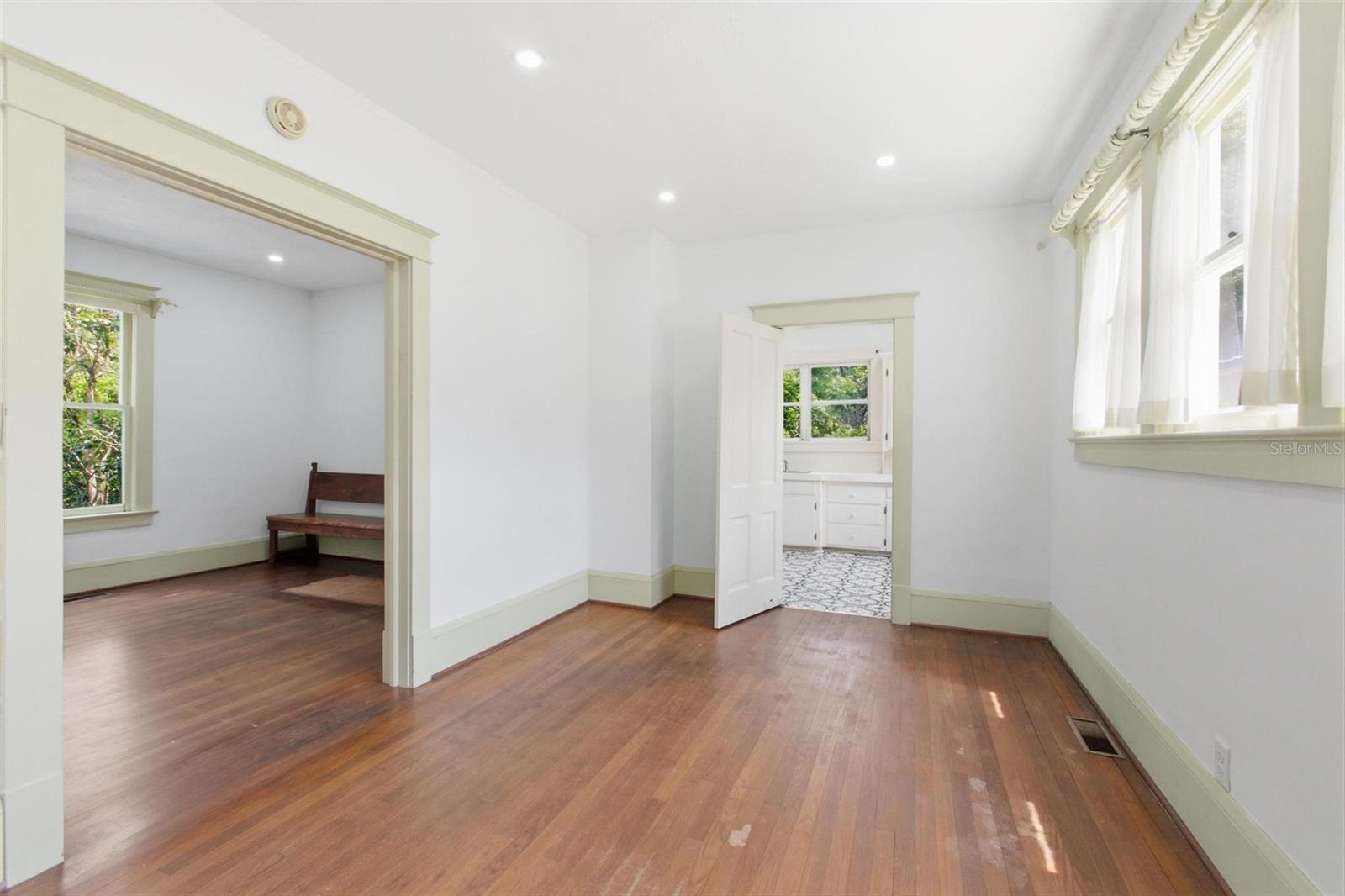 533 N Sans Souci Ave Property Photo 19