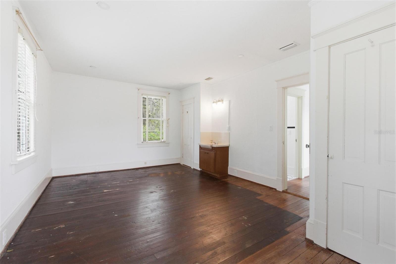 533 N Sans Souci Ave Property Photo 27