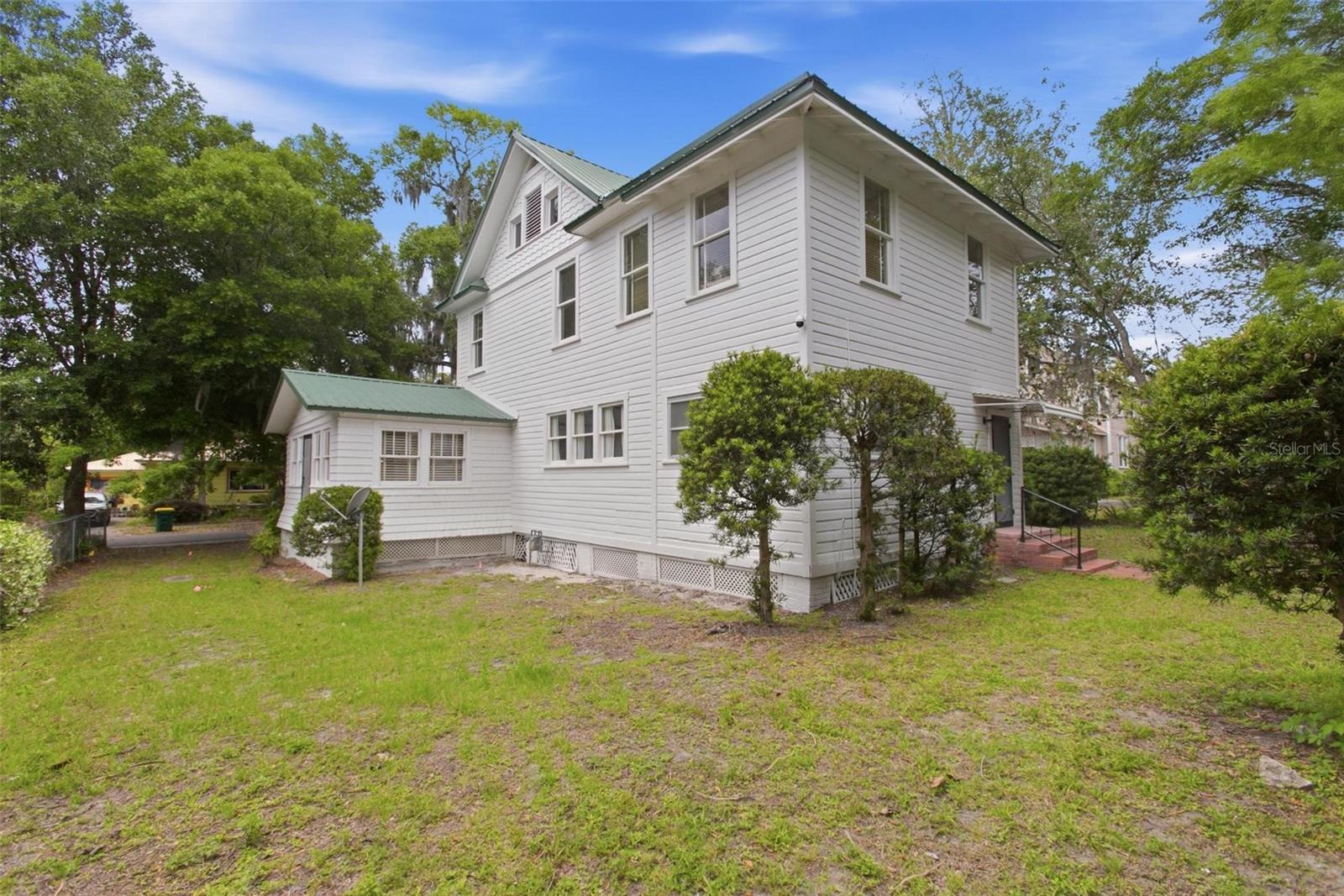 533 N Sans Souci Ave Property Photo 35