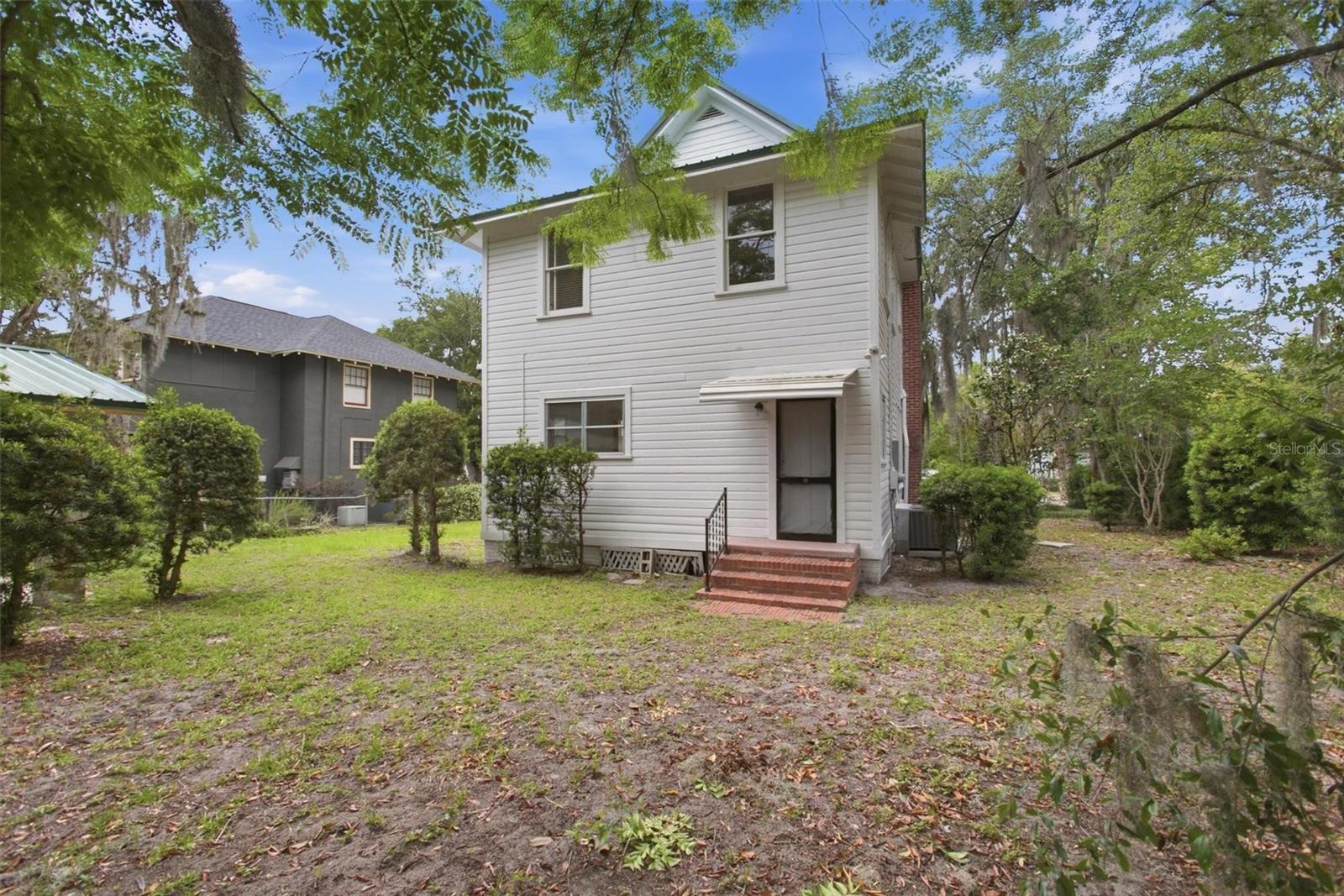 533 N Sans Souci Ave Property Photo 36