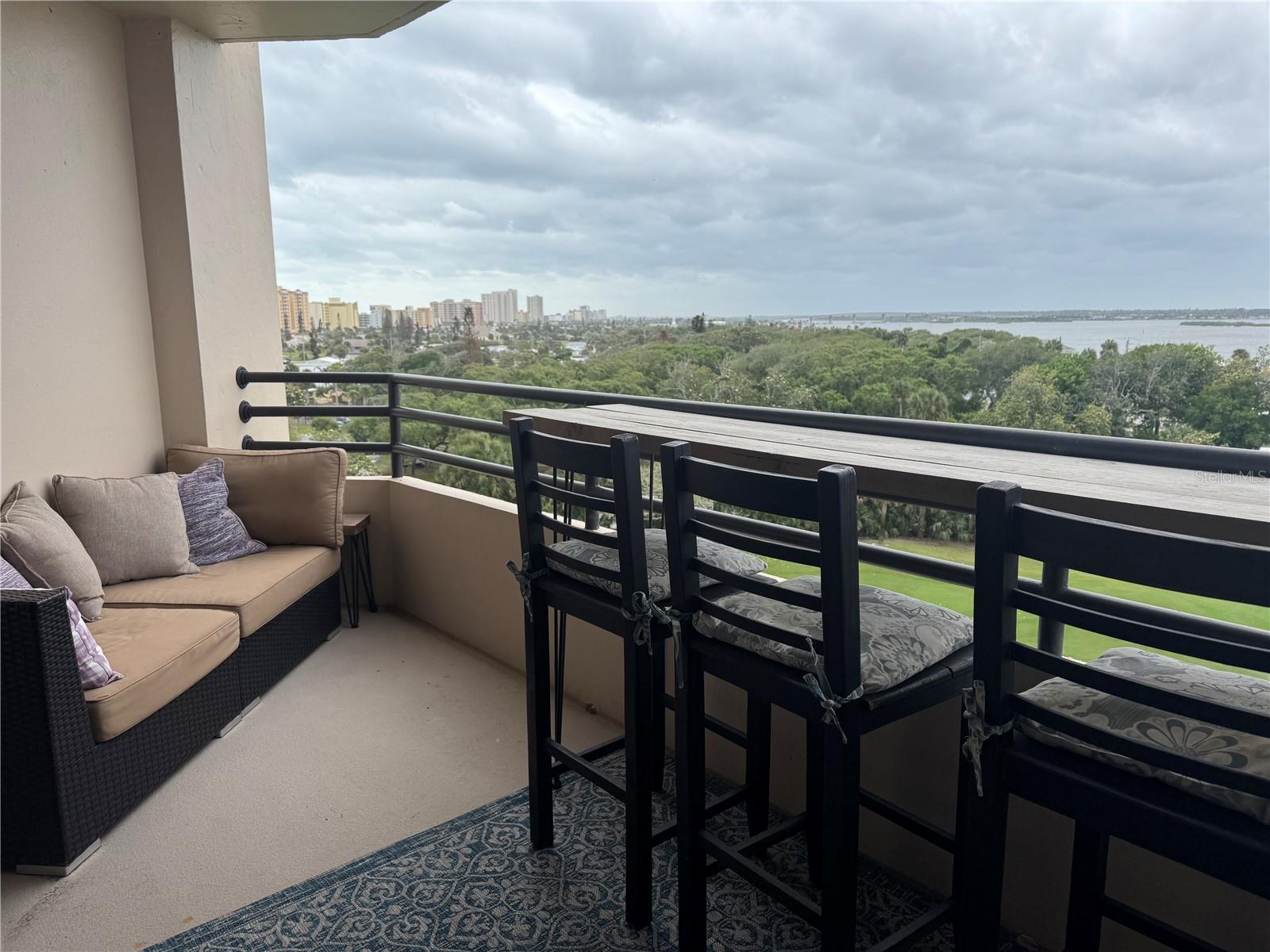 1 Oceans West Blvd #6b1 Property Photo 3