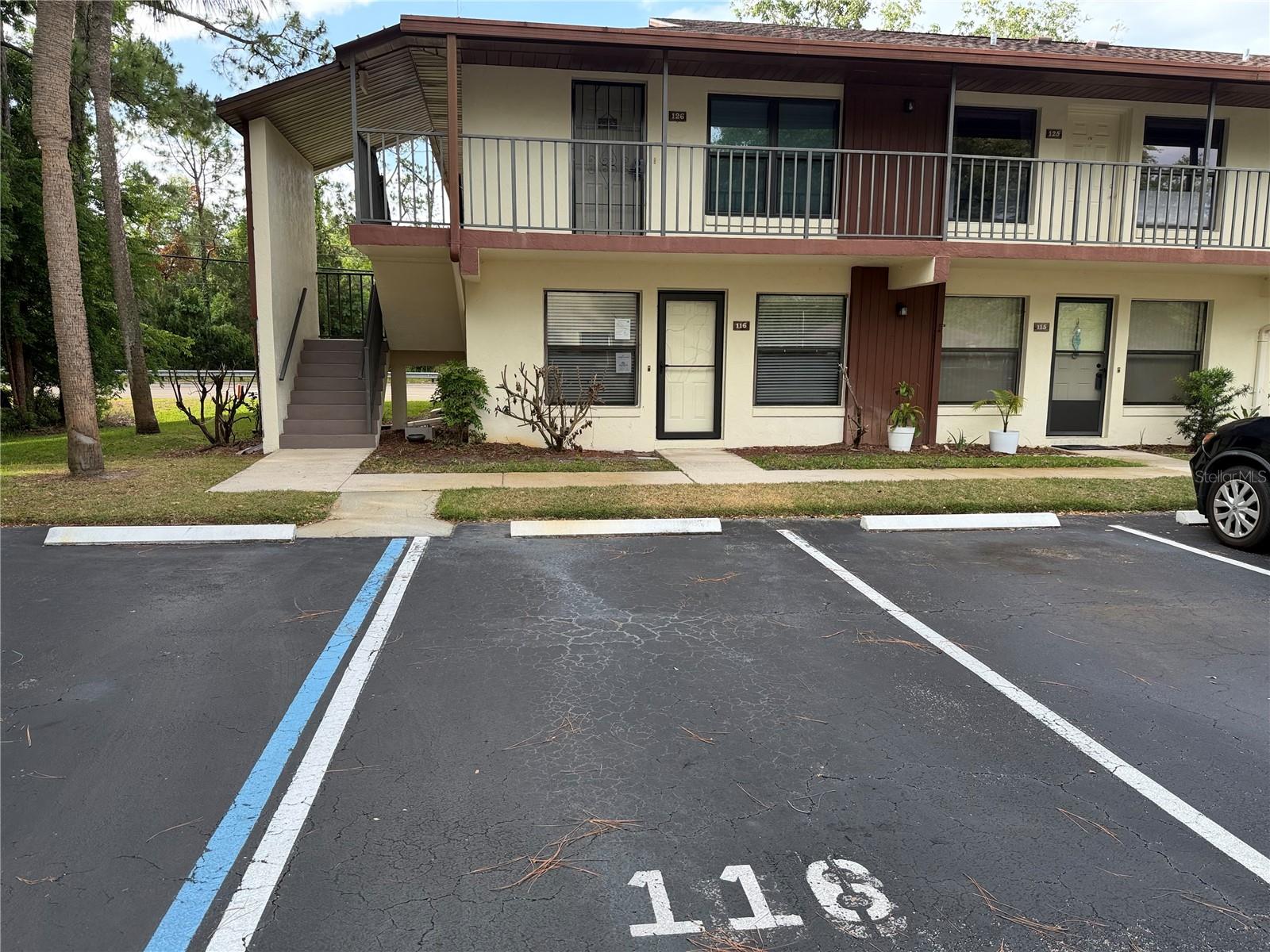 112 LACOSTA LN #116