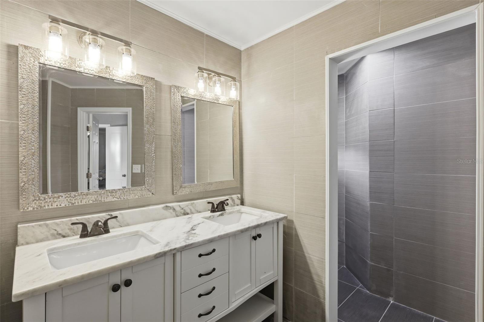 5414 Riverside Dr Property Photo 24