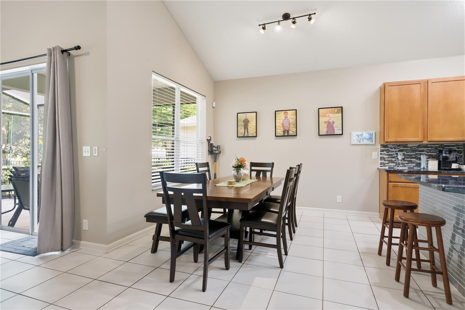 423 Victoria Hills Dr Property Photo 14