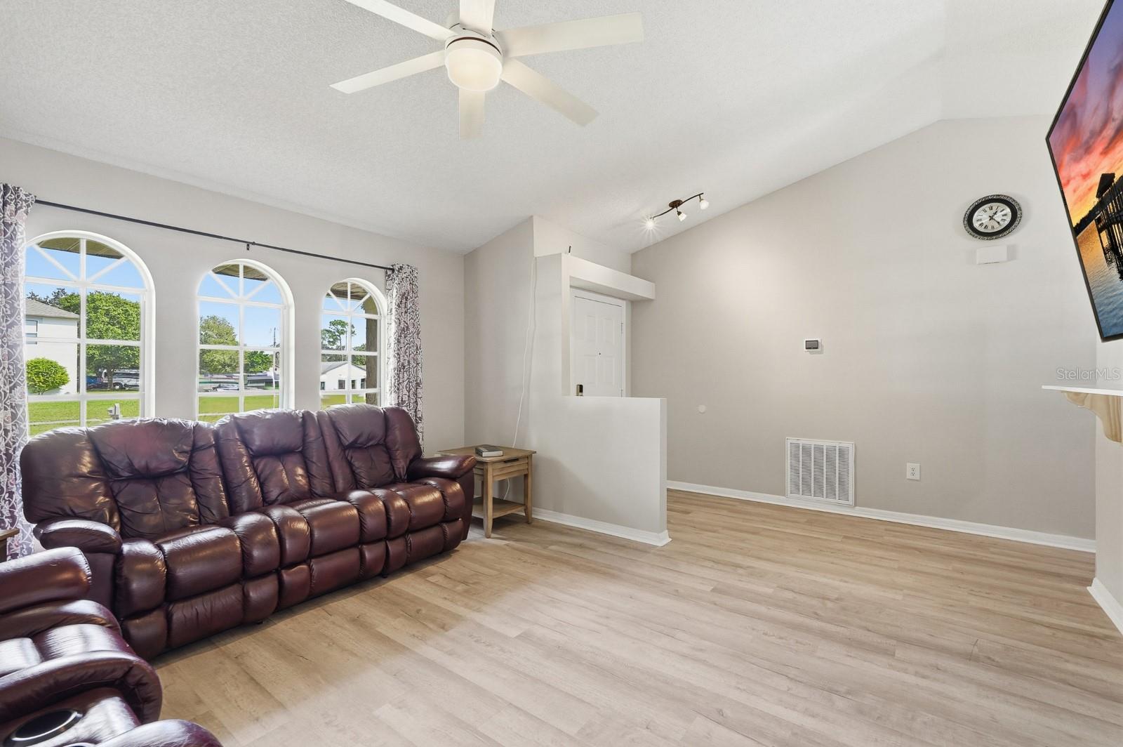 3153 Byington Ter Property Photo 10