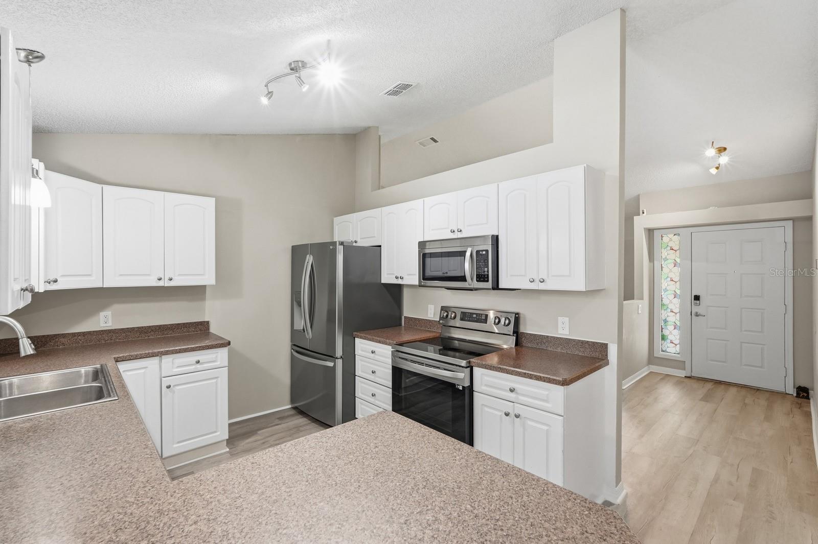 3153 Byington Ter Property Photo 13