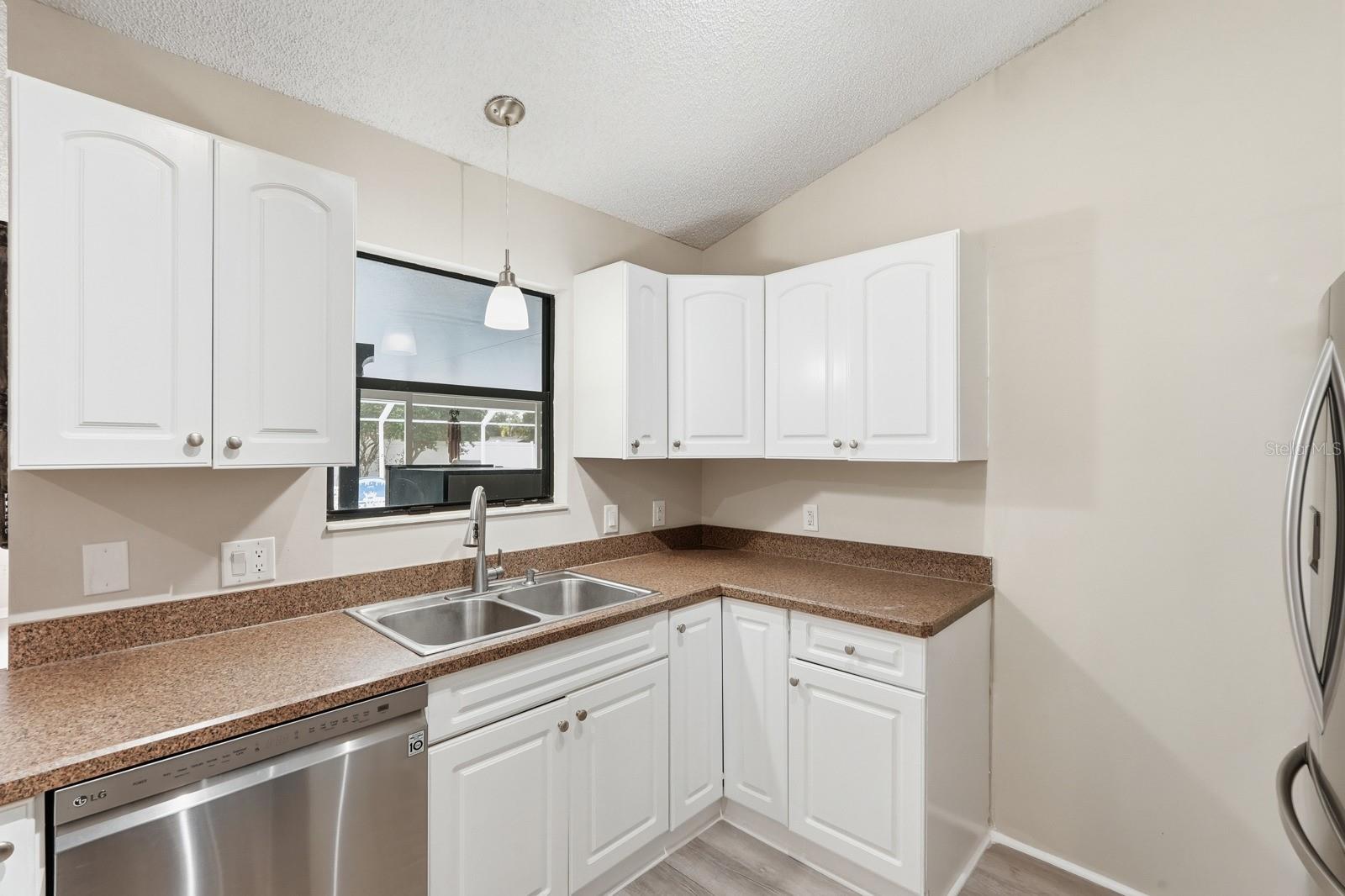 3153 Byington Ter Property Photo 16