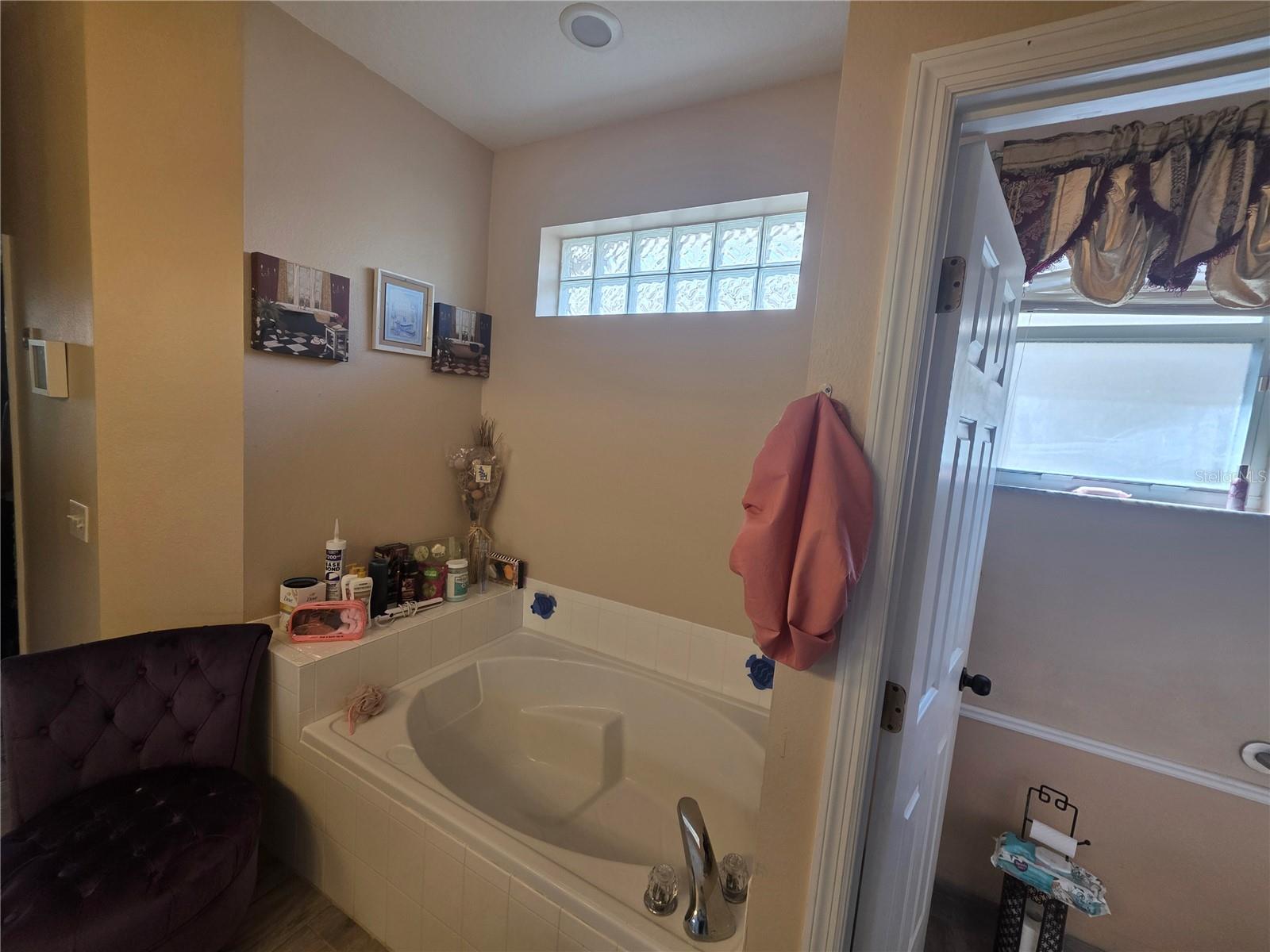 322 Foxhill Ct Property Photo 17