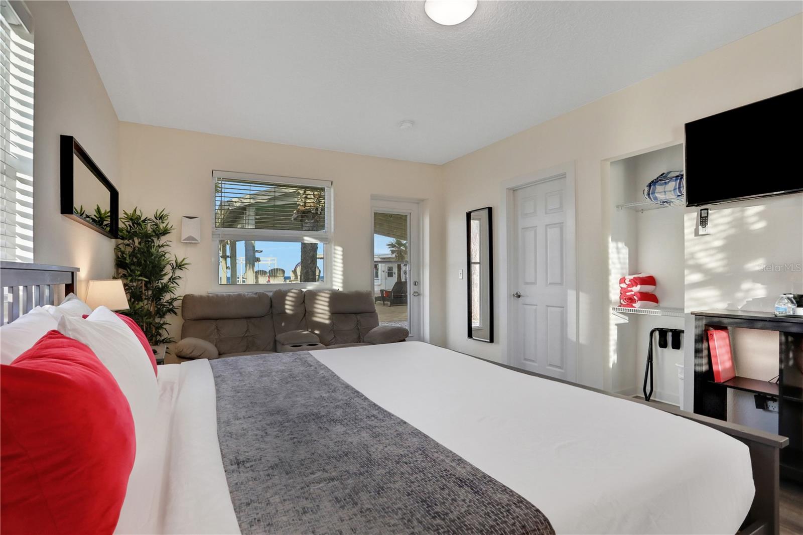 1204 S Ocean Shore Blvd Property Photo 7