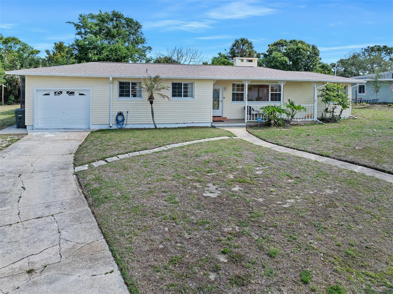 307 Manhattan Ave Property Photo 1