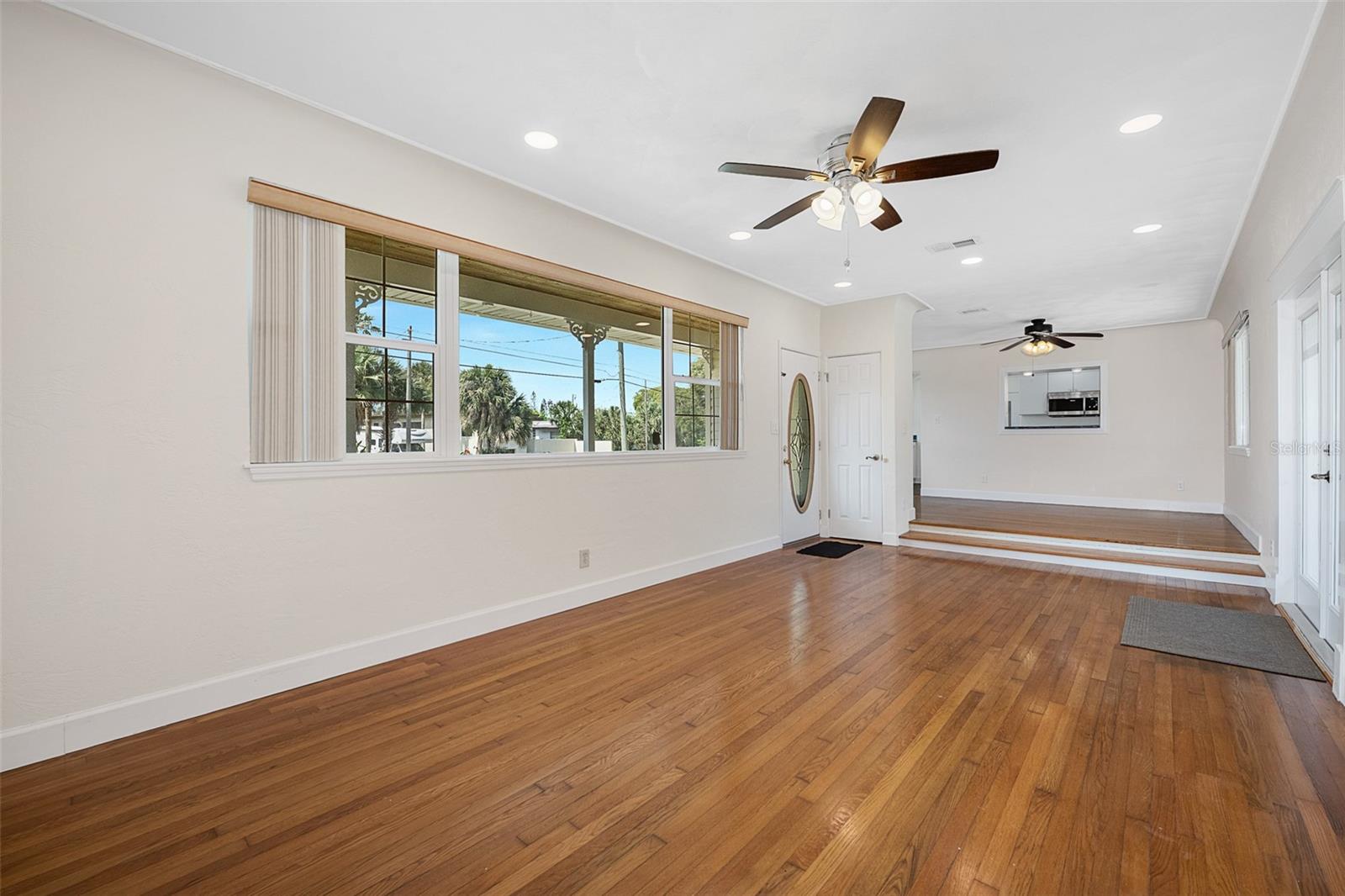 307 Manhattan Ave Property Photo 22