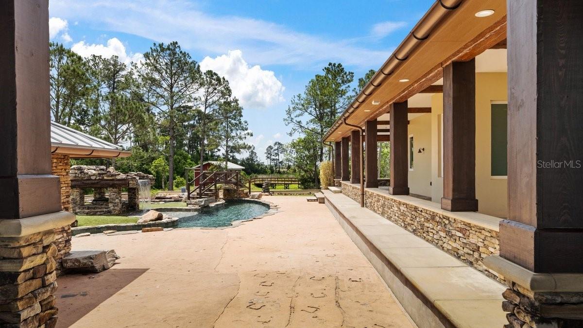 4290 Pioneer Trl Property Photo 11