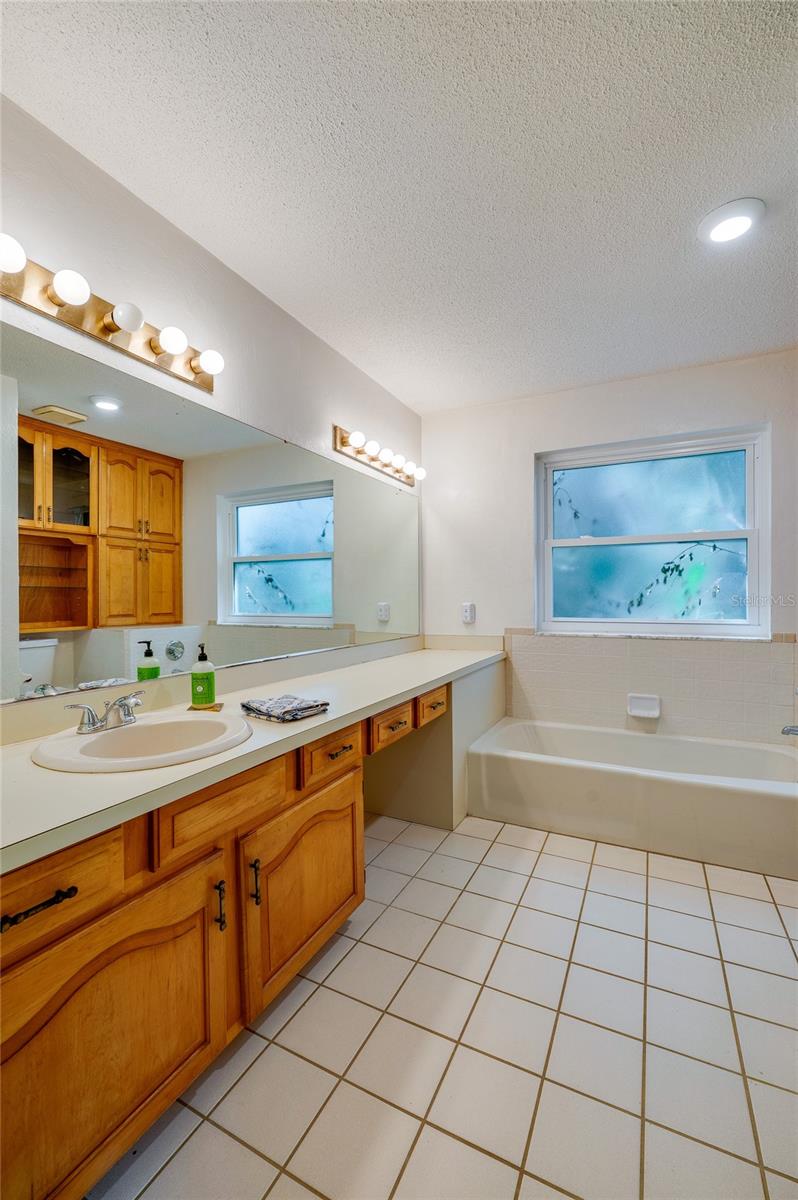 7 Waterfront Ct Property Photo 22