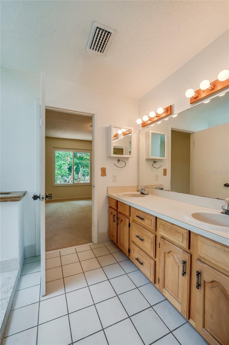 7 Waterfront Ct Property Photo 31