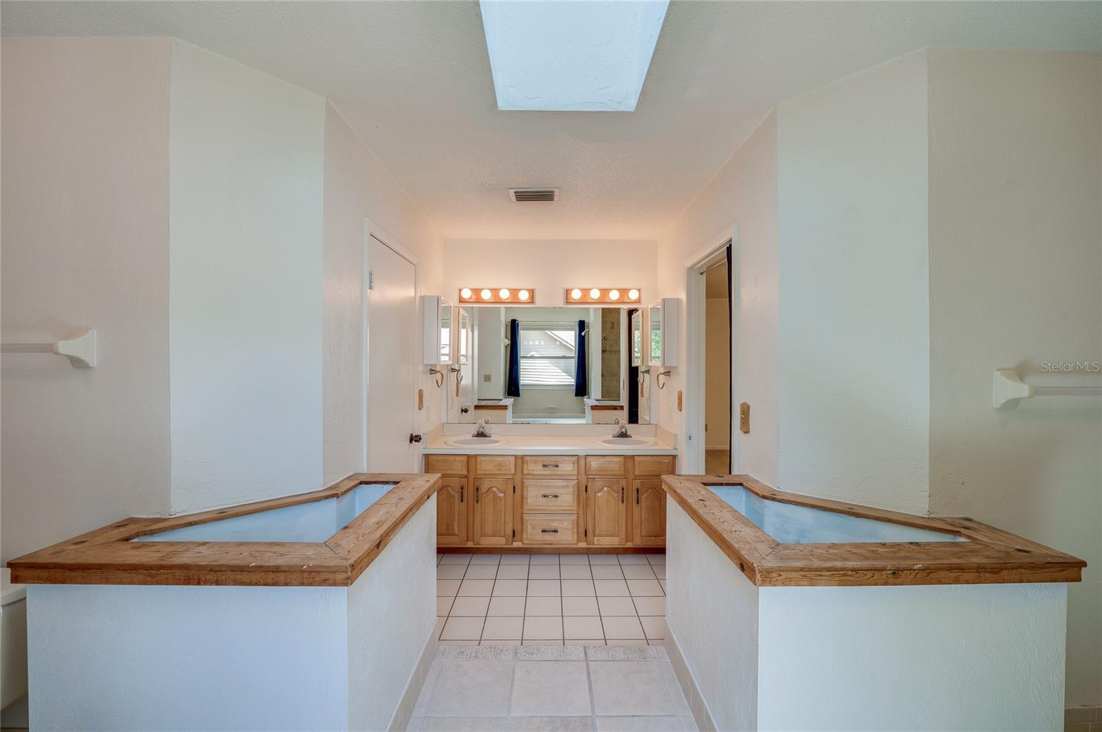7 Waterfront Ct Property Photo 33