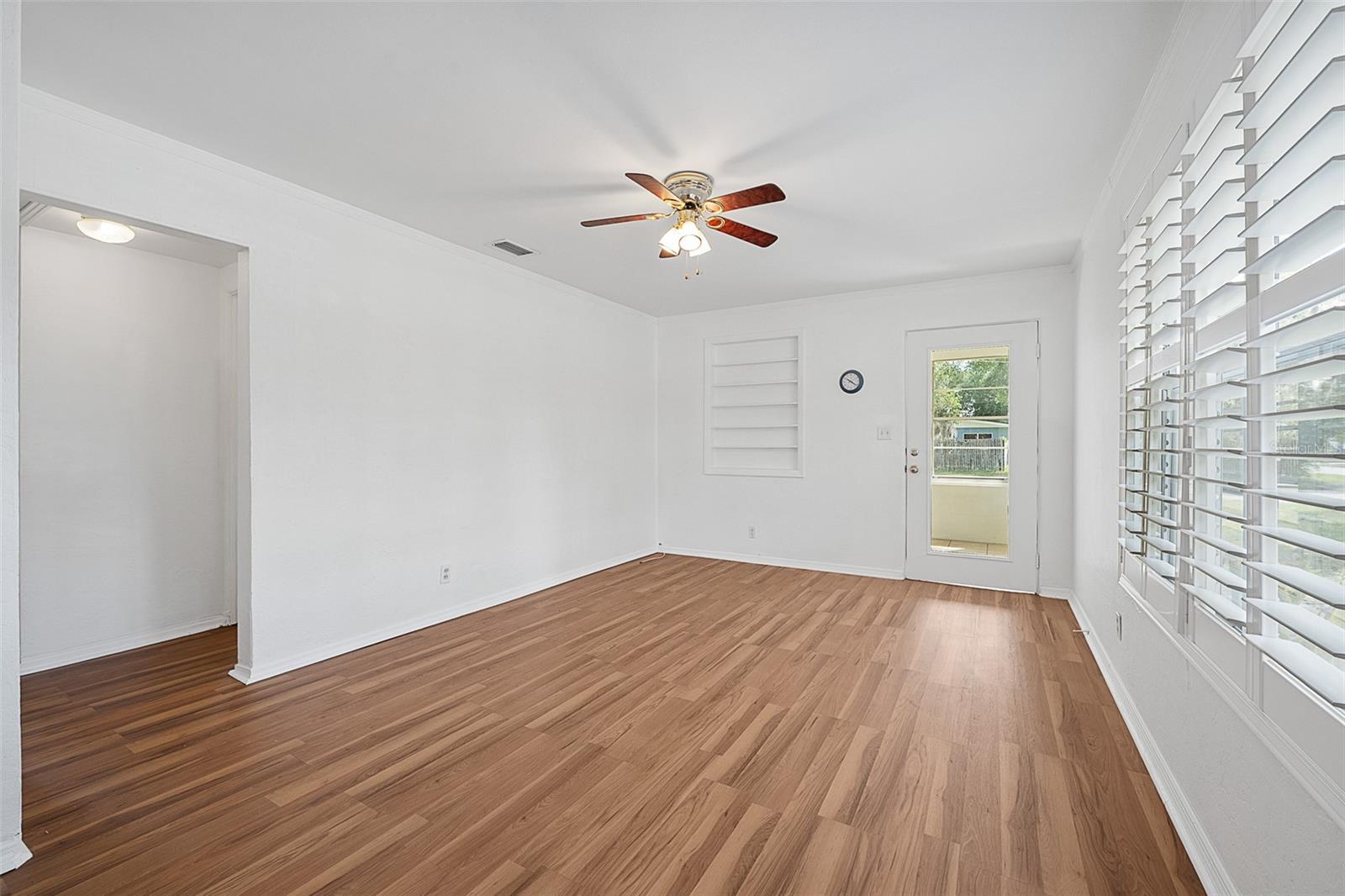 183 Hernandez Ave Property Photo 8
