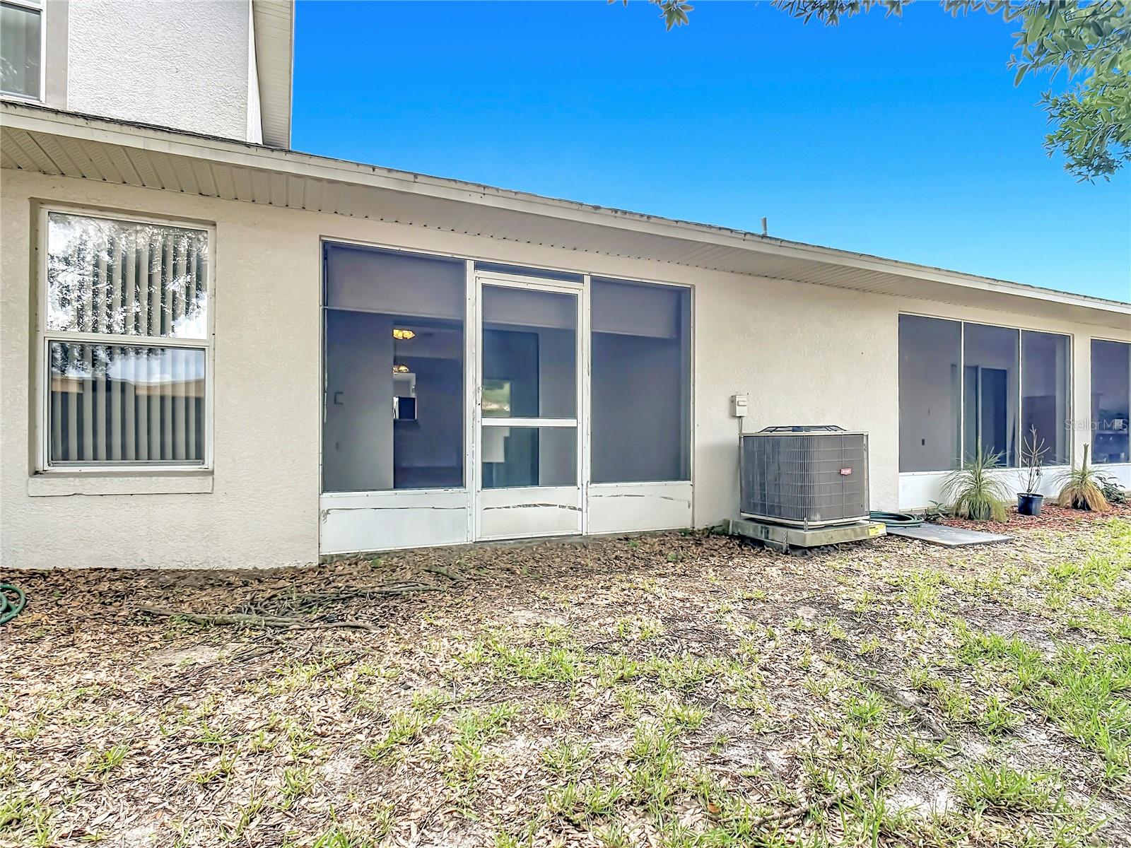 3393 Celena Cir Property Photo 4