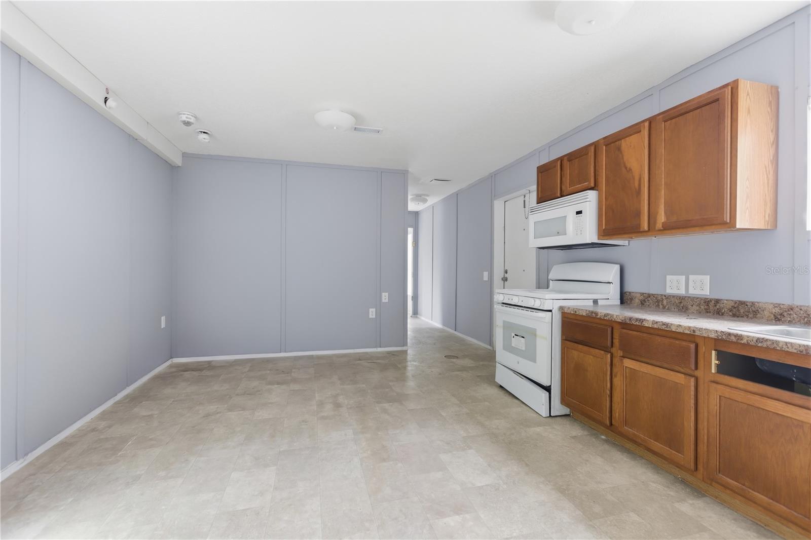 646 June Ter Property Photo 4