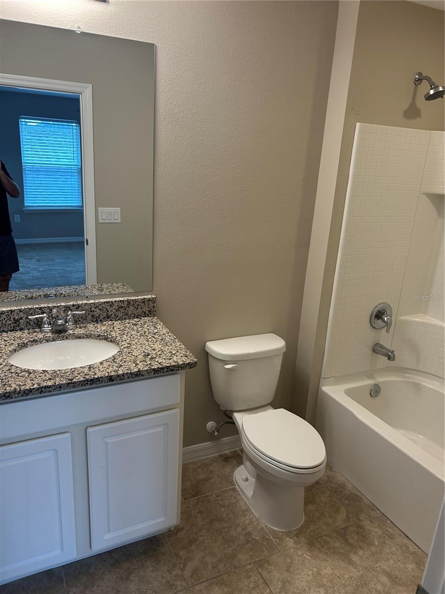 720 E Victoria Trails Blvd Property Photo 19