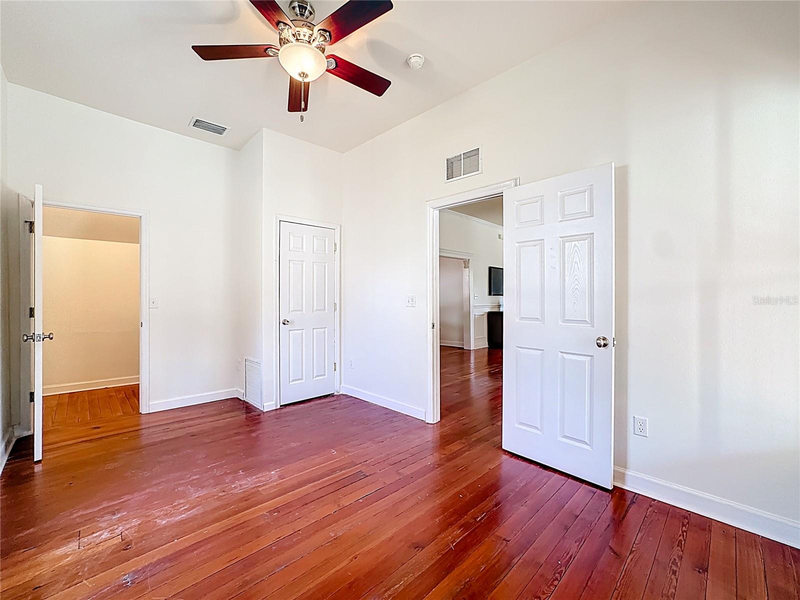 1148 N Grandview St Property Photo 29