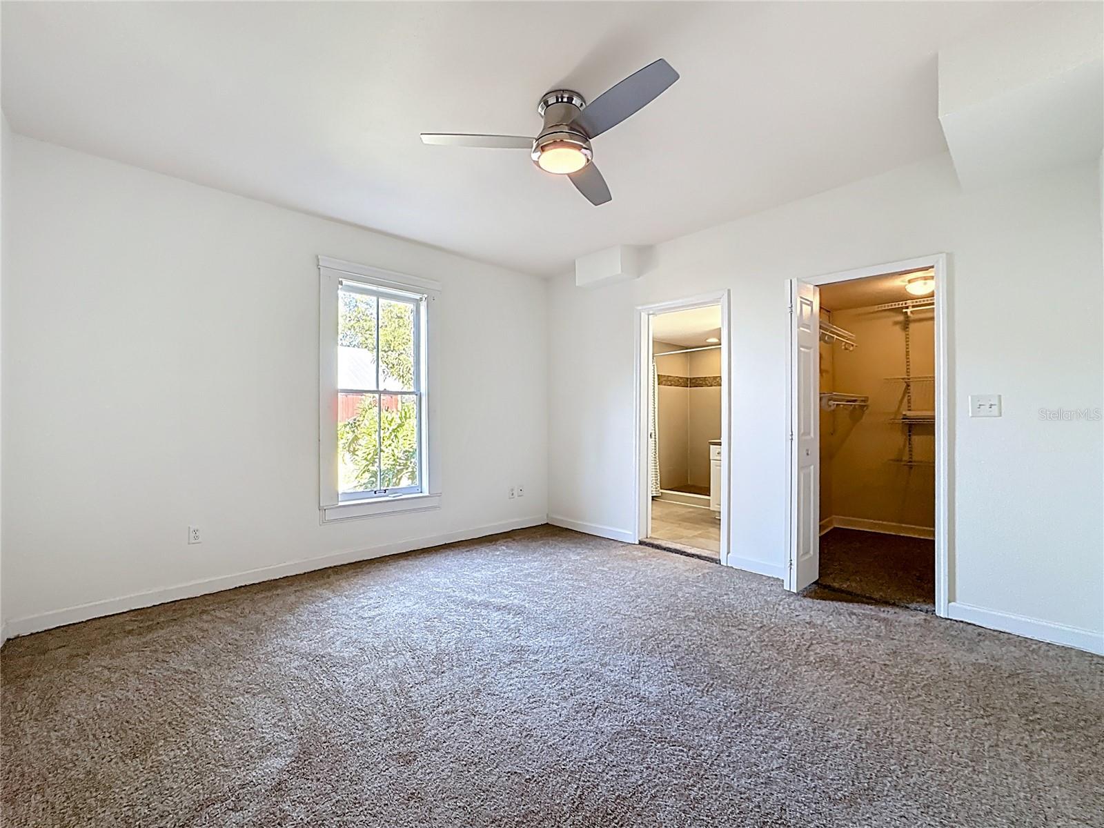 1148 N Grandview St Property Photo 31