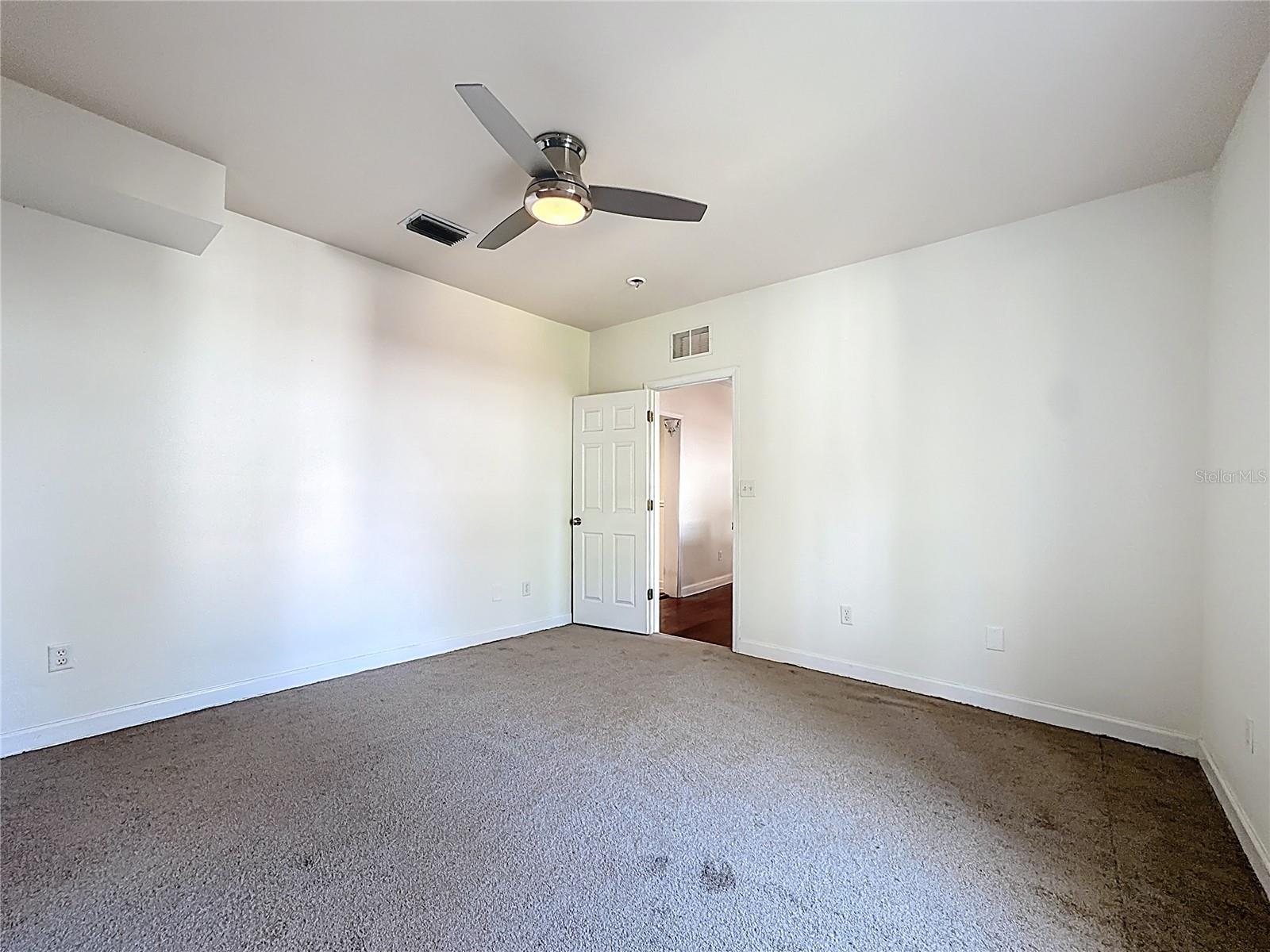 1148 N Grandview St Property Photo 33