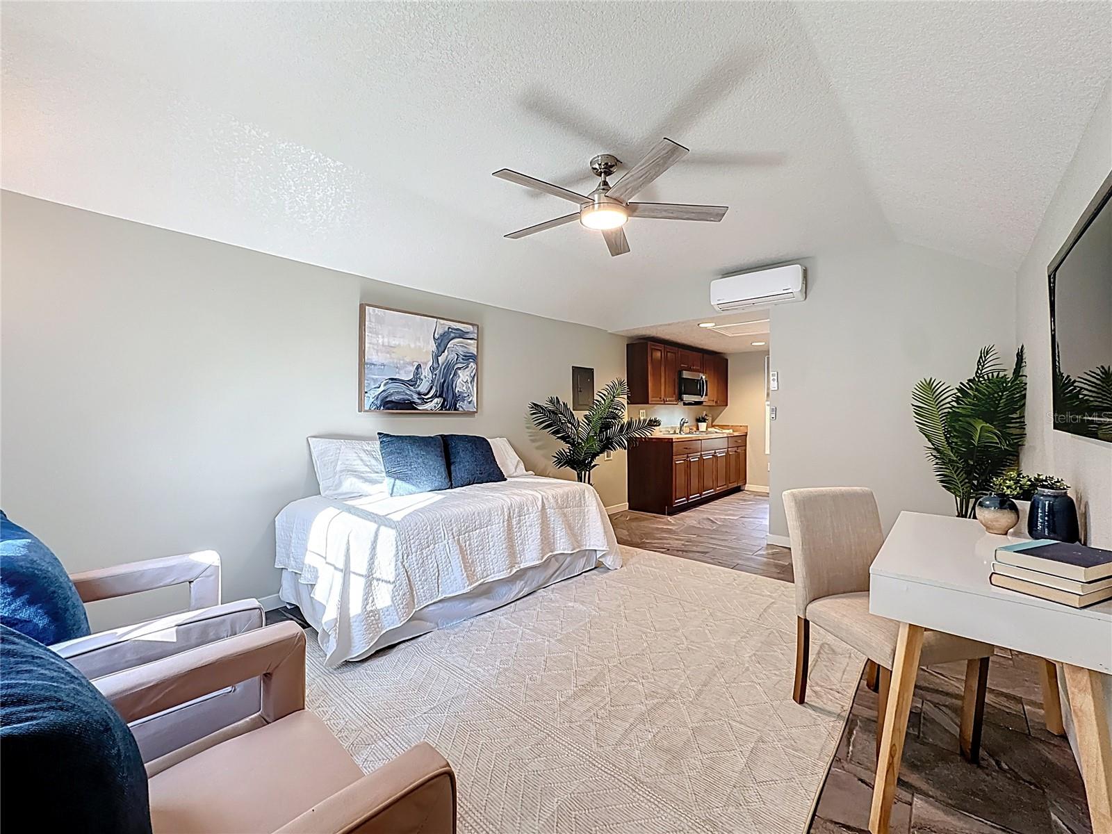 1148 N Grandview St Property Photo 52
