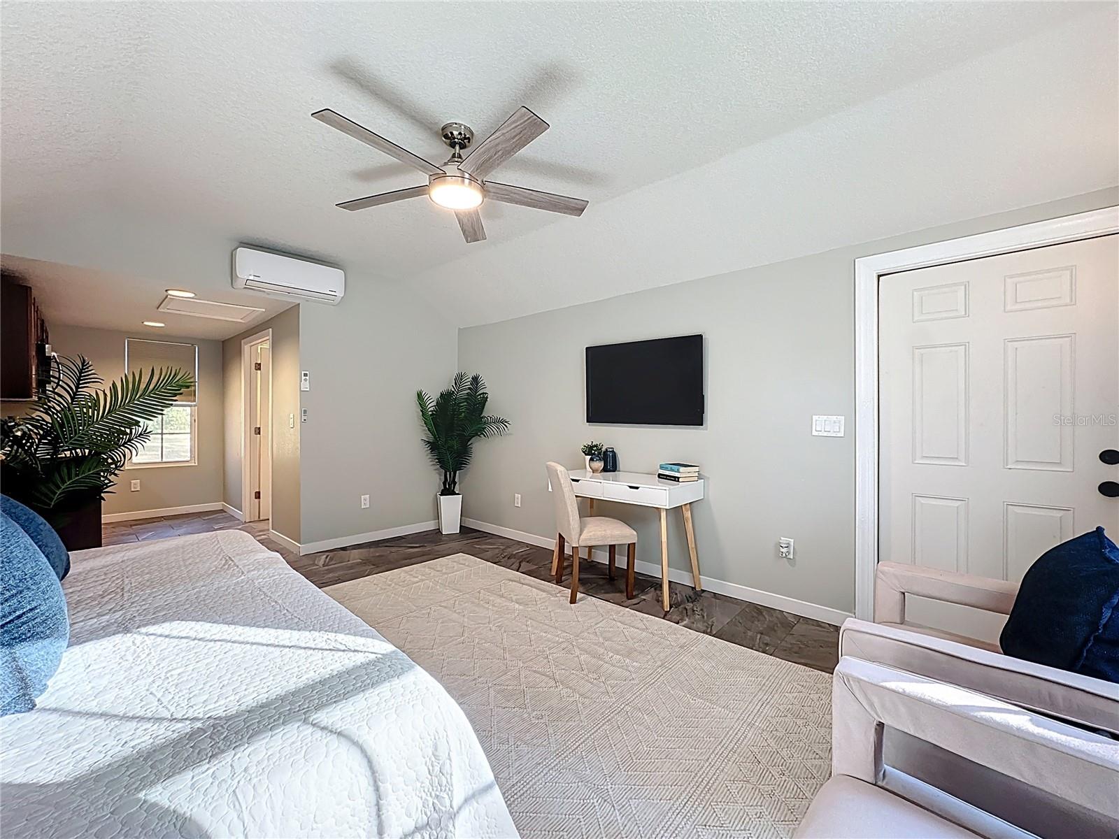 1148 N Grandview St Property Photo 55