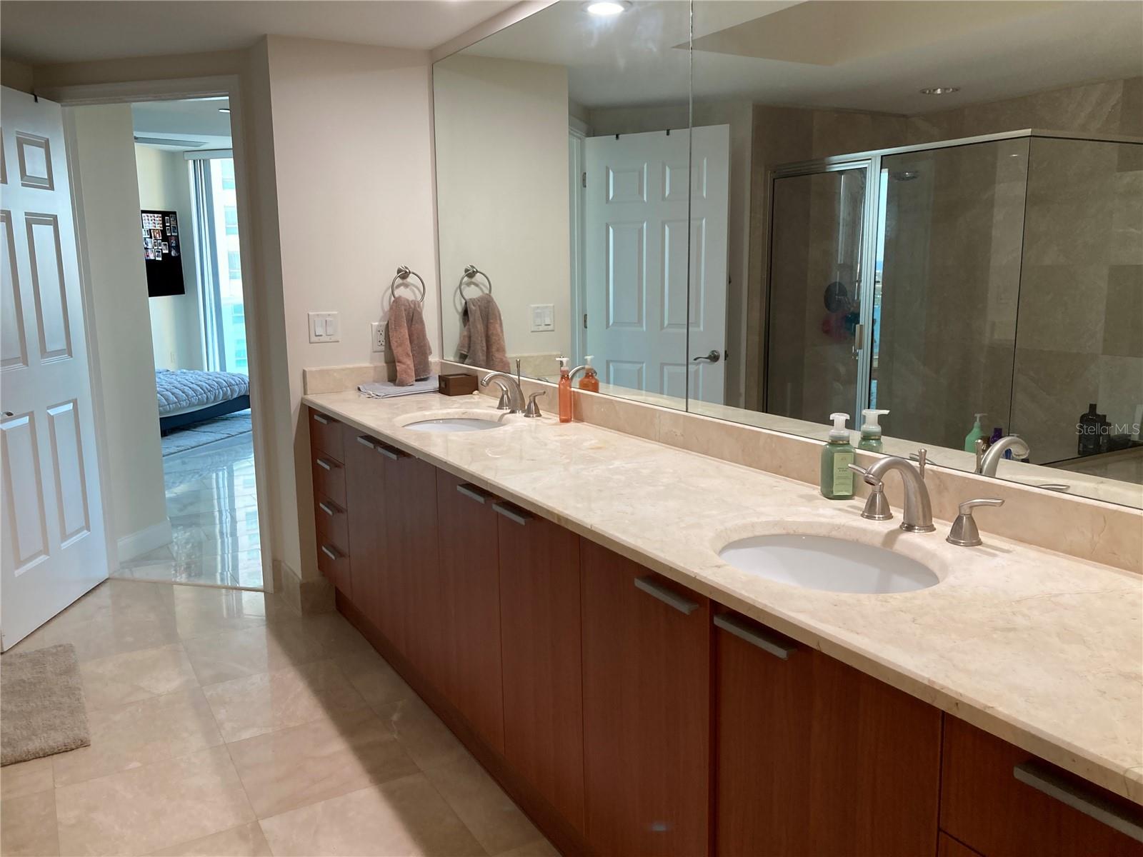 231 Riverside Dr #1504-1 Property Photo 10