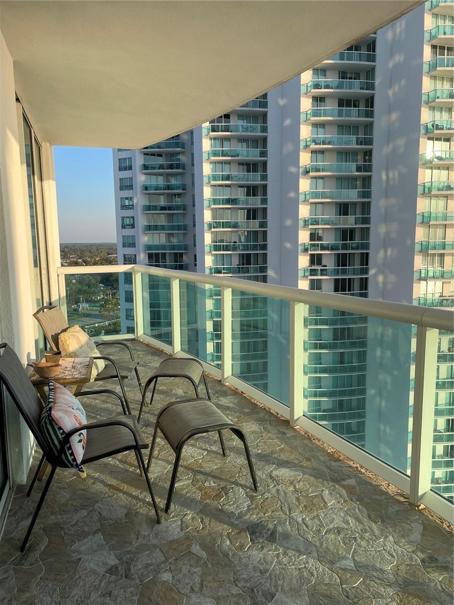 231 Riverside Dr #1504-1 Property Photo 15