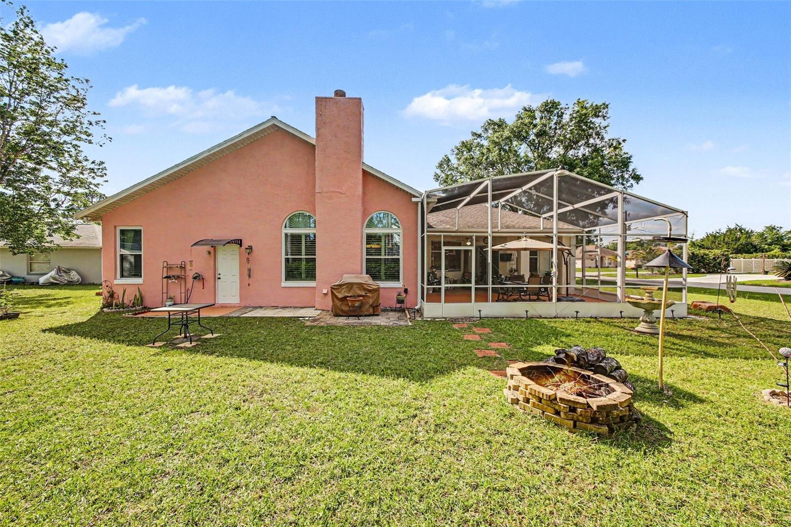 72 White Star Dr Property Photo 28