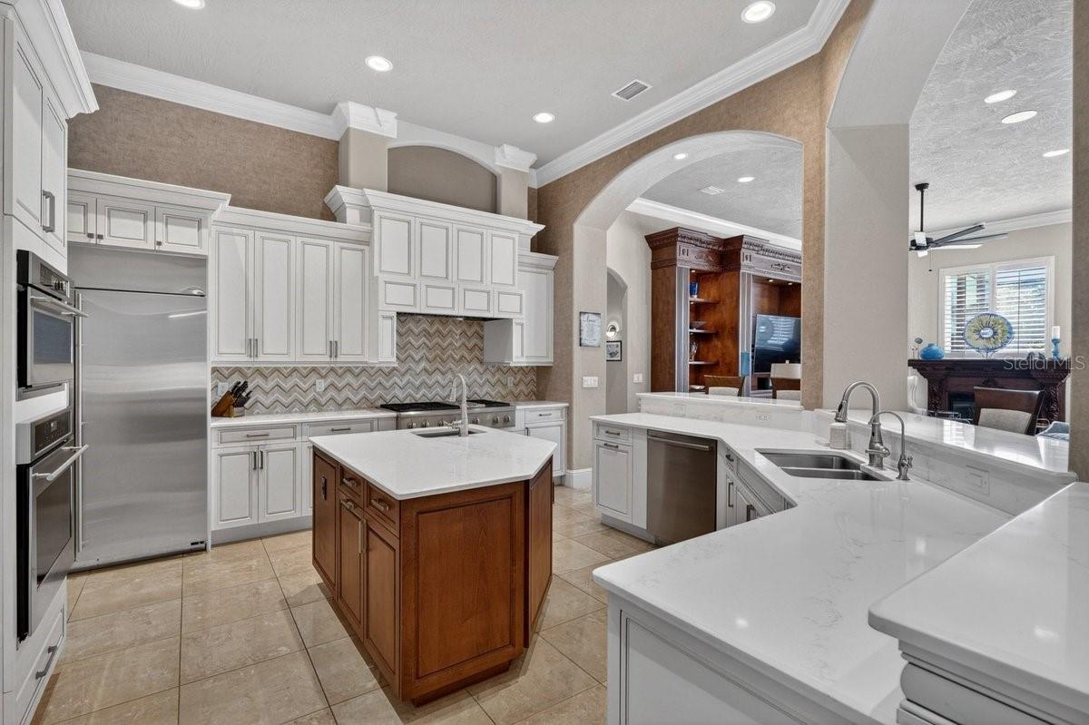 1117 Oxbridge Ln Property Photo 13