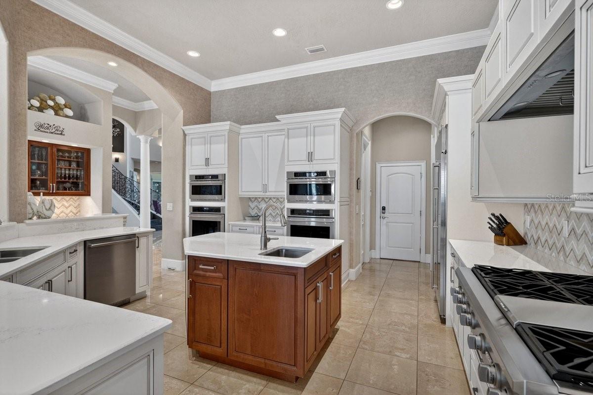 1117 Oxbridge Ln Property Photo 17