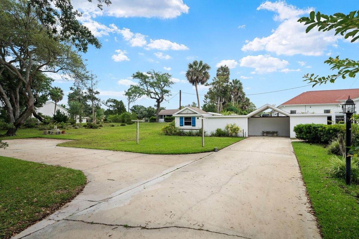 639 & 659 John Anderson Dr Property Photo 88