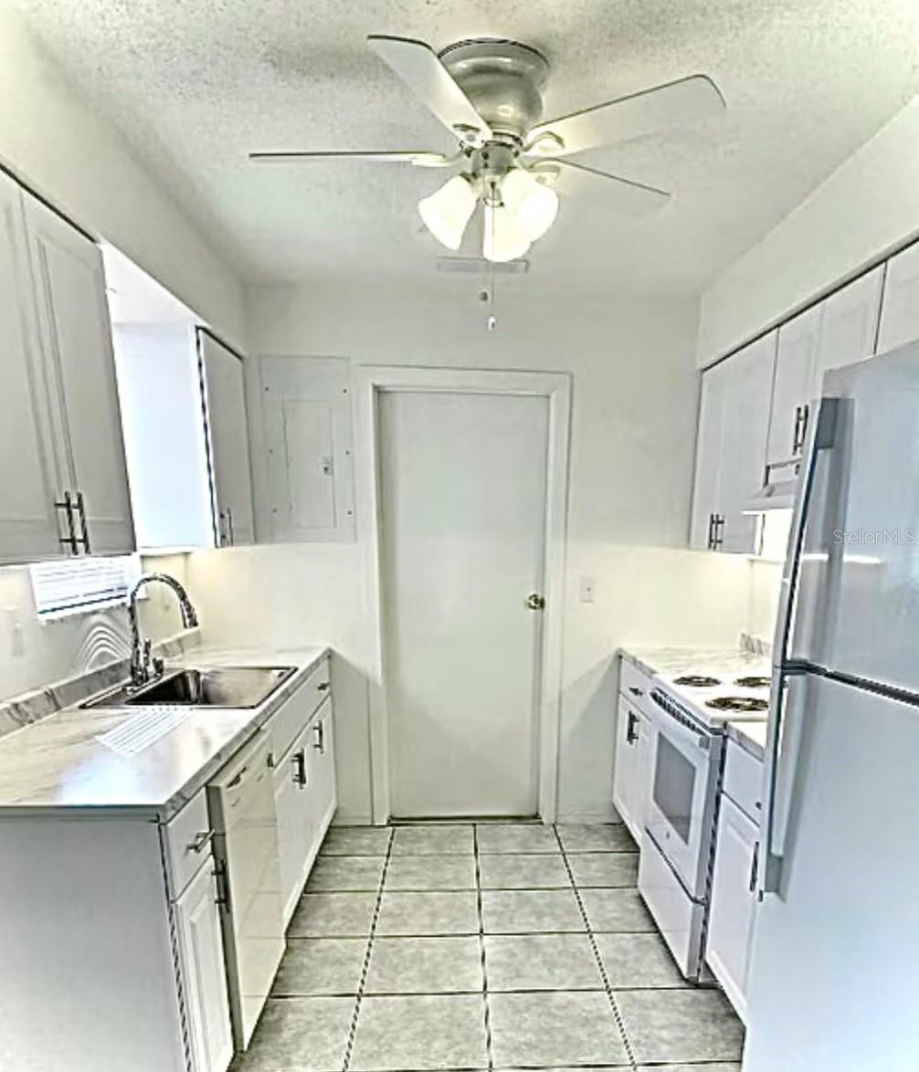 192 Ponce De Leon Dr Property Photo 4