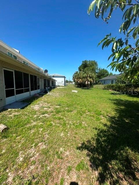 112 Caribbean St Property Photo 5
