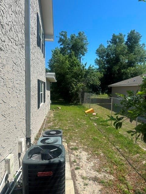 112 Caribbean St Property Photo 6