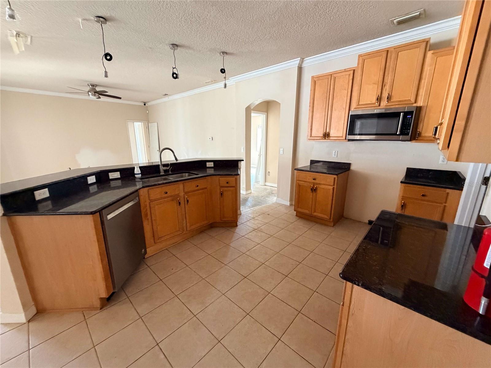 2875 Beaver Ridge Loop Property Photo 8
